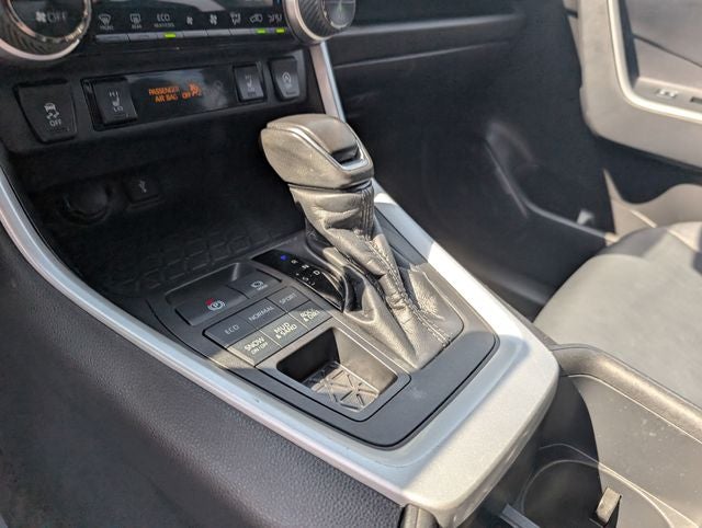 2022 Toyota RAV4 XLE Premium - Photo 23