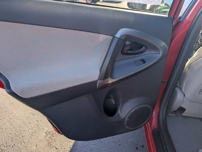 2012 Toyota RAV4 LE