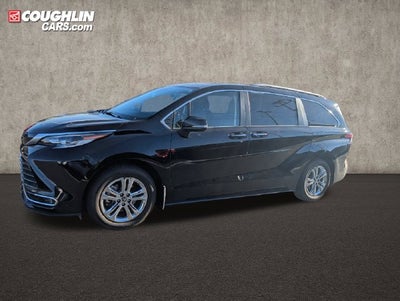 2023 Toyota Sienna Platinum 7 Passenger