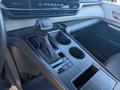2023 Toyota Sienna Platinum 7 Passenger