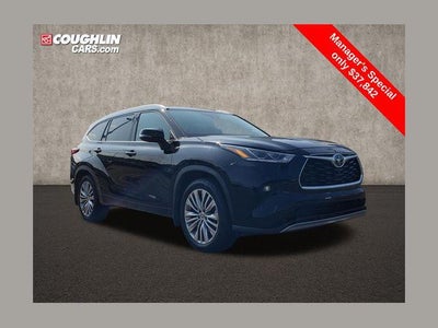 2022 Toyota Highlander Platinum