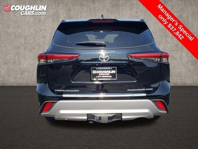 2022 Toyota Highlander Platinum
