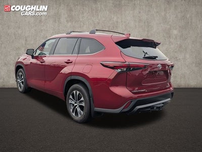 2025 Toyota Highlander XLE