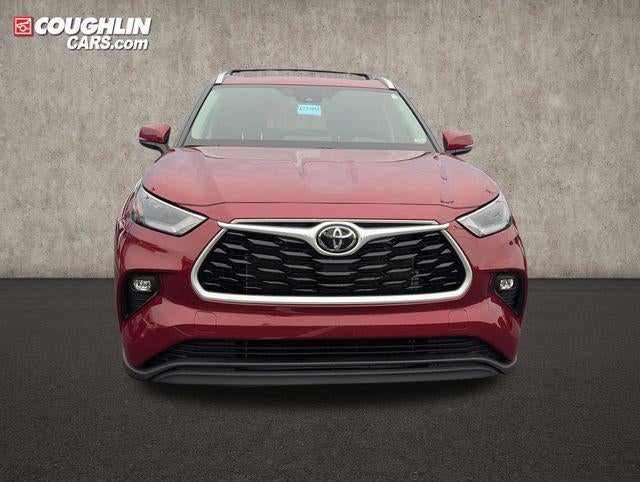 2025 Toyota Highlander XLE