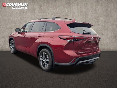2025 Toyota Highlander XLE