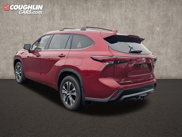 2025 Toyota Highlander XLE