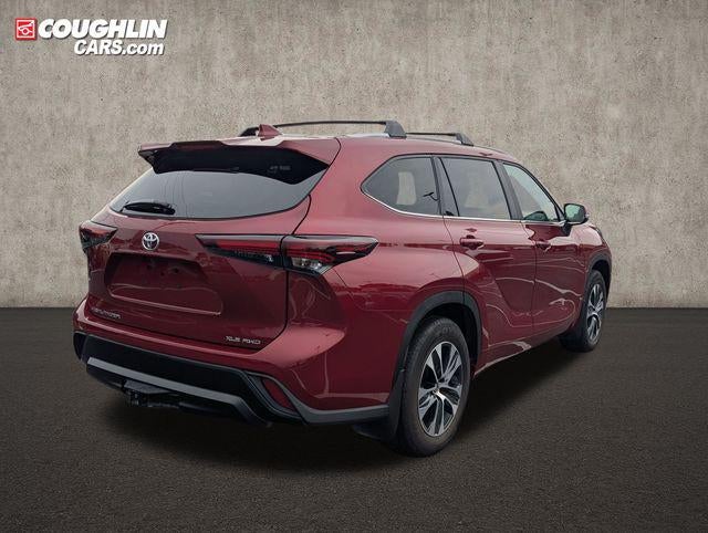 2025 Toyota Highlander XLE