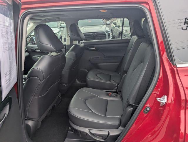 2025 Toyota Highlander XLE