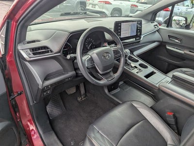2024 Toyota Sienna XSE 7 Passenger