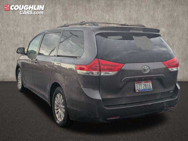 2011 Toyota Sienna XLE