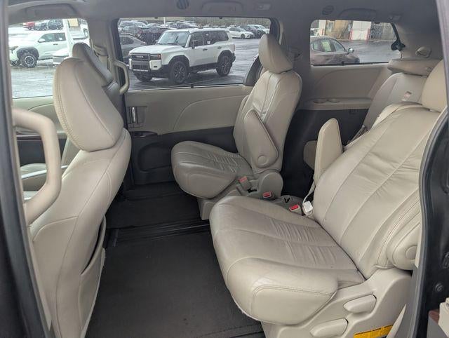 2011 Toyota Sienna XLE