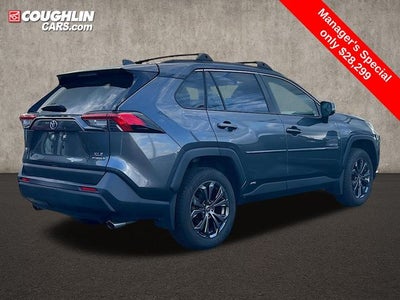 2022 Toyota RAV4 Hybrid XLE Premium