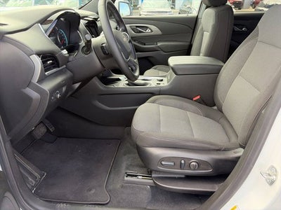 2024 Chevrolet Traverse Limited LT Cloth