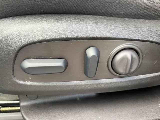 2024 Chevrolet Traverse Limited LT Cloth