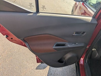 2023 Nissan Kicks SR