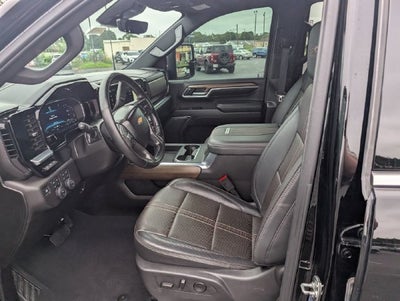 2025 Chevrolet Silverado 3500HD High Country