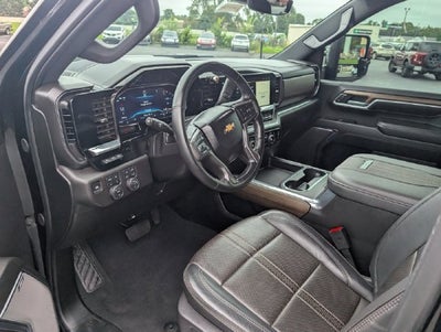 2025 Chevrolet Silverado 3500HD High Country