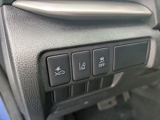 2023 Mitsubishi Eclipse Cross Base