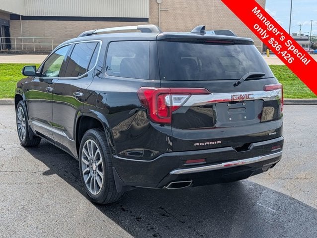 2023 GMC Acadia Denali