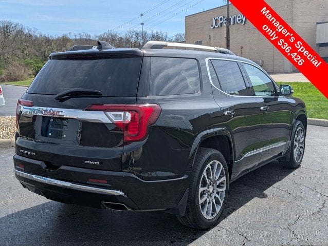 2023 GMC Acadia Denali