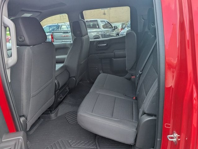 2023 Chevrolet Silverado 1500 4WD Crew Cab 147" Custom