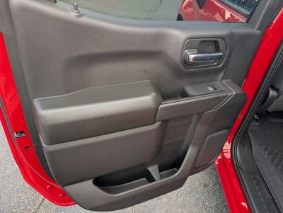 2023 Chevrolet Silverado 1500 4WD Crew Cab 147" Custom