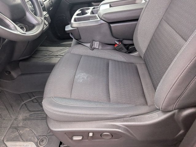 2023 Chevrolet Silverado 1500 4WD Crew Cab 147" Custom