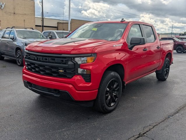 2023 Chevrolet Silverado 1500 4WD Crew Cab 147" Custom