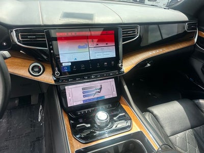 2022 Jeep Grand Wagoneer Series III