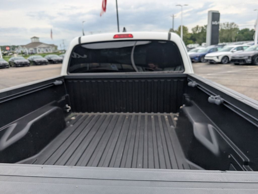 2022 Toyota Tacoma SR