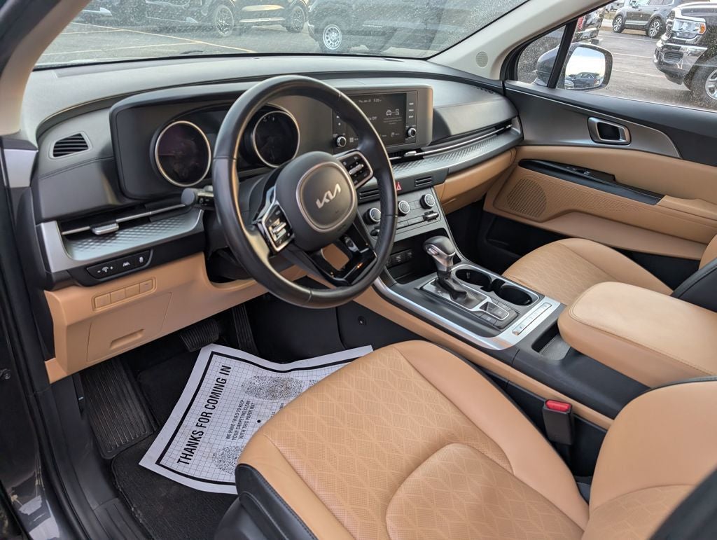 2024 Kia Carnival LX