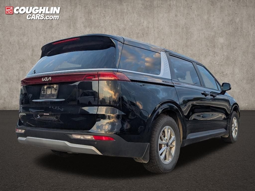 2024 Kia Carnival LX