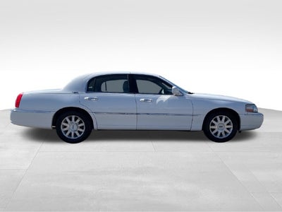 2007 Lincoln Town Car Signature Limited