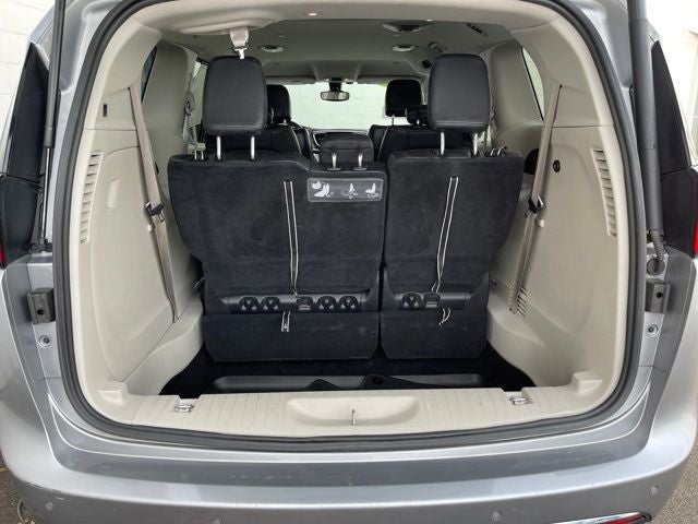 2017 Chrysler Pacifica Touring L