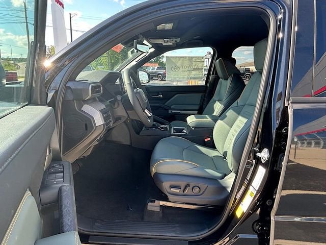 2025 Toyota Tacoma i-FORCE MAX Tacoma Trailhunter