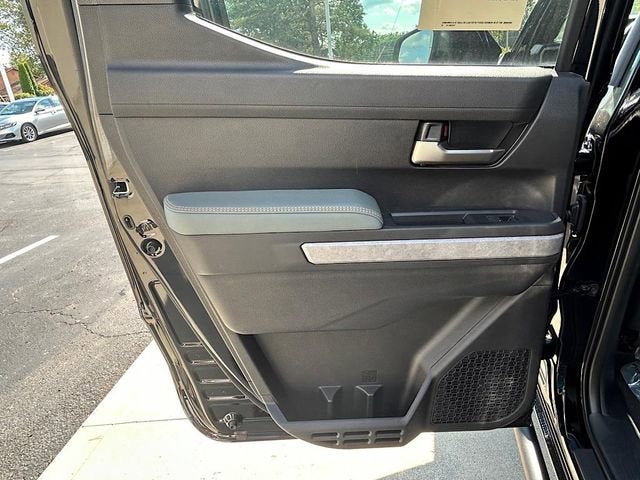 2025 Toyota Tacoma i-FORCE MAX Tacoma Trailhunter