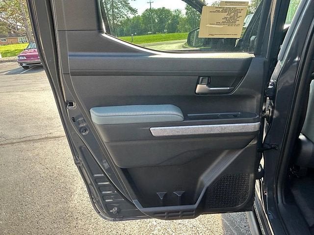 2025 Toyota Tacoma i-FORCE MAX Tacoma Trailhunter