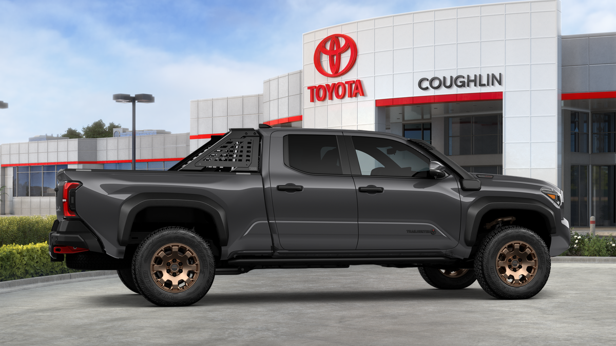 2025 Toyota Tacoma i-FORCE MAX Tacoma Trailhunter