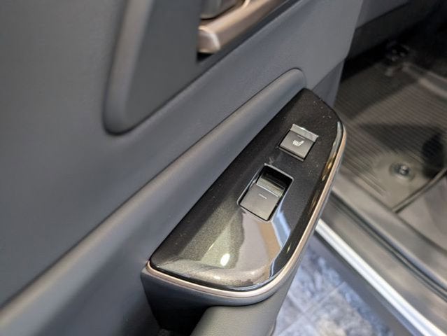 2025 Toyota Toyota Crown Signia Limited