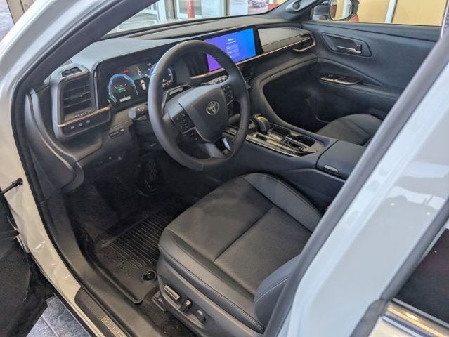 2025 Toyota Toyota Crown Signia Limited