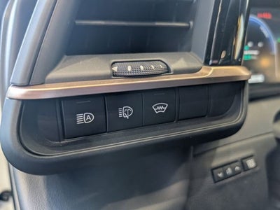 2025 Toyota Toyota Crown Signia Limited