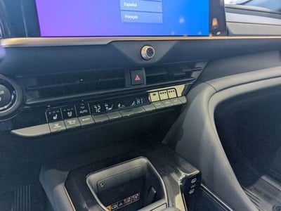 2025 Toyota Toyota Crown Signia Limited