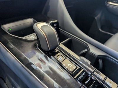 2025 Toyota Toyota Crown Signia Limited