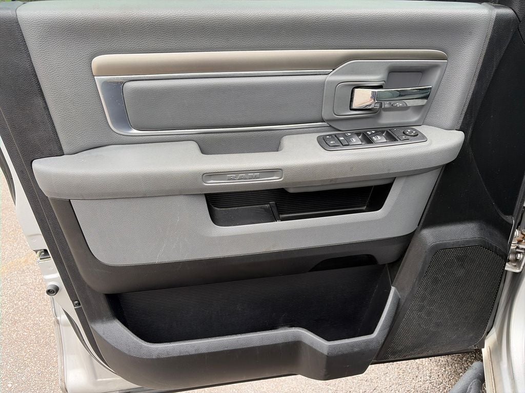 2018 RAM 1500 SLT