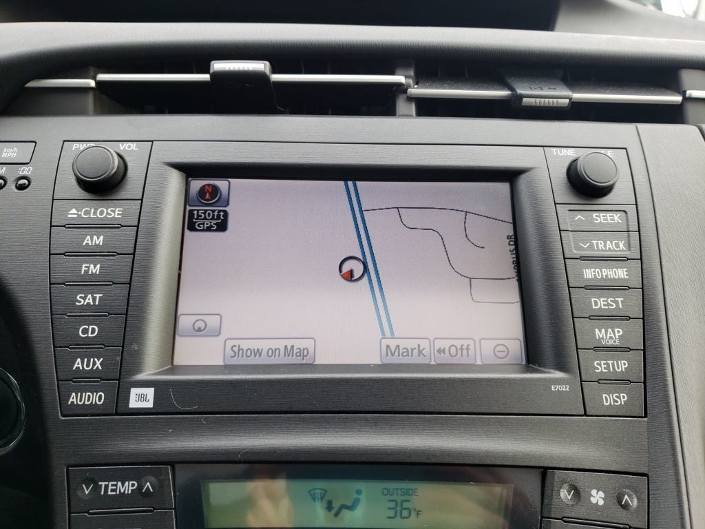 2010 Toyota Prius III