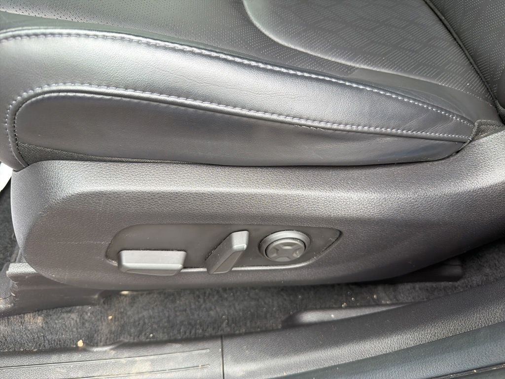 2022 Kia Carnival SX