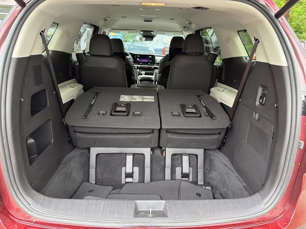 2022 Kia Carnival SX