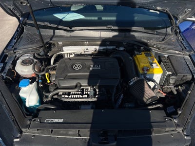 2018 Volkswagen Golf R DCC & Navigation 4Motion