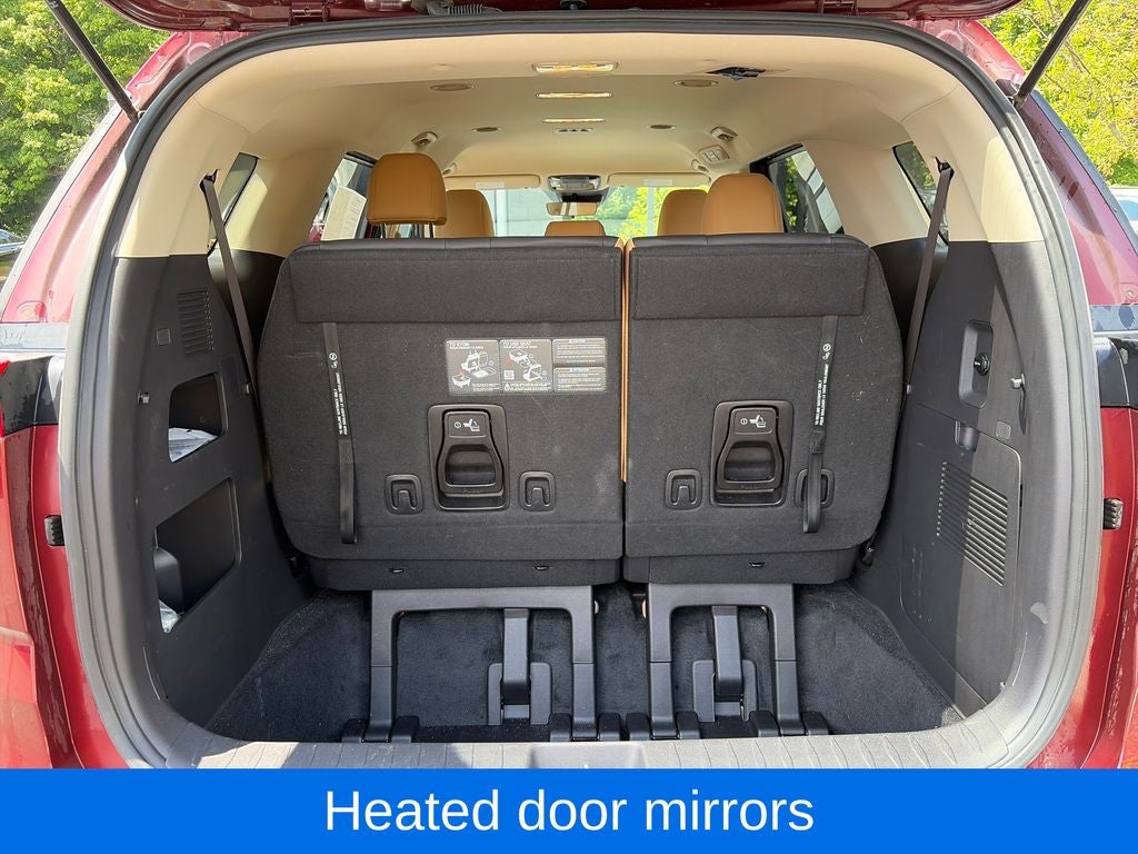 2024 Kia Carnival LX