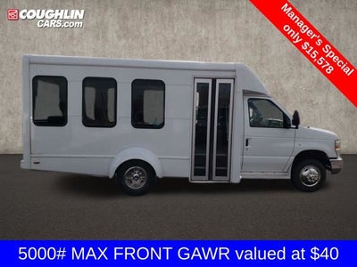 2011 Ford E-350SD Base Cutaway